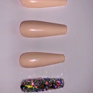Nude / Rhinestone Press on Nails